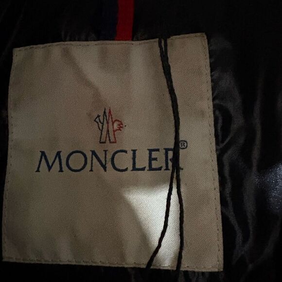 Moncler BADY SHORT DOWN JACKET - Picture 7 of 13